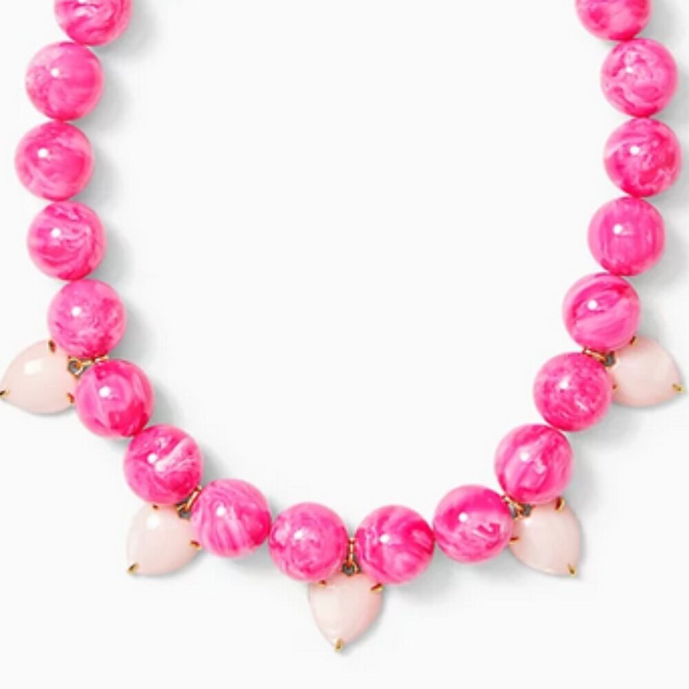 LILLY PULITZER x Lele Heart Country Club Necklace Passionfruit Pink - Picture 8 of 14